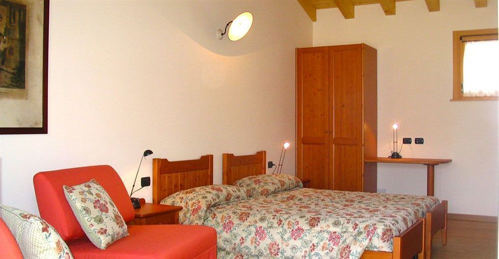 Bed and Breakfast Col Delle Rane Caerano Di San Marco Exterior foto