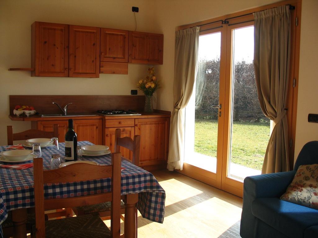 Bed and Breakfast Col Delle Rane Caerano Di San Marco Exterior foto
